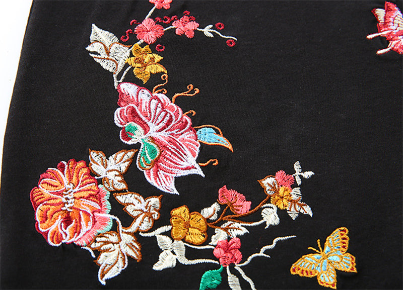 The Big Cat Embroidery T-shirt